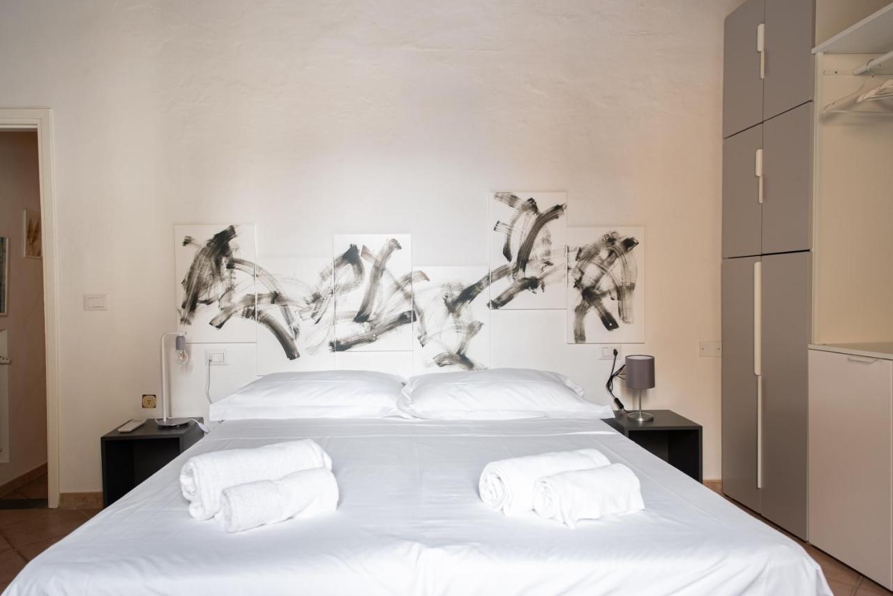 2 Rooms Next To A Market And Piazza Santa Croce - Homeunity Florence Exterior photo