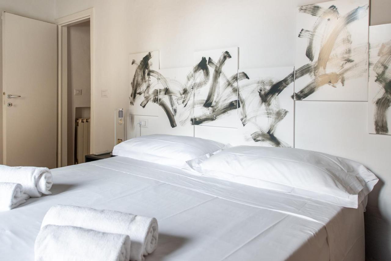 2 Rooms Next To A Market And Piazza Santa Croce - Homeunity Florence Exterior photo