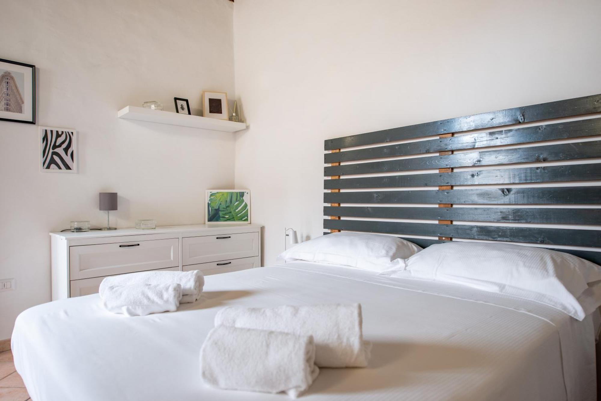 2 Rooms Next To A Market And Piazza Santa Croce - Homeunity Florence Exterior photo